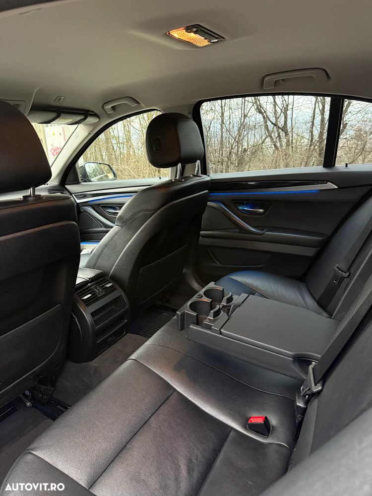 BMW Seria 5 530d xDrive AT - 8