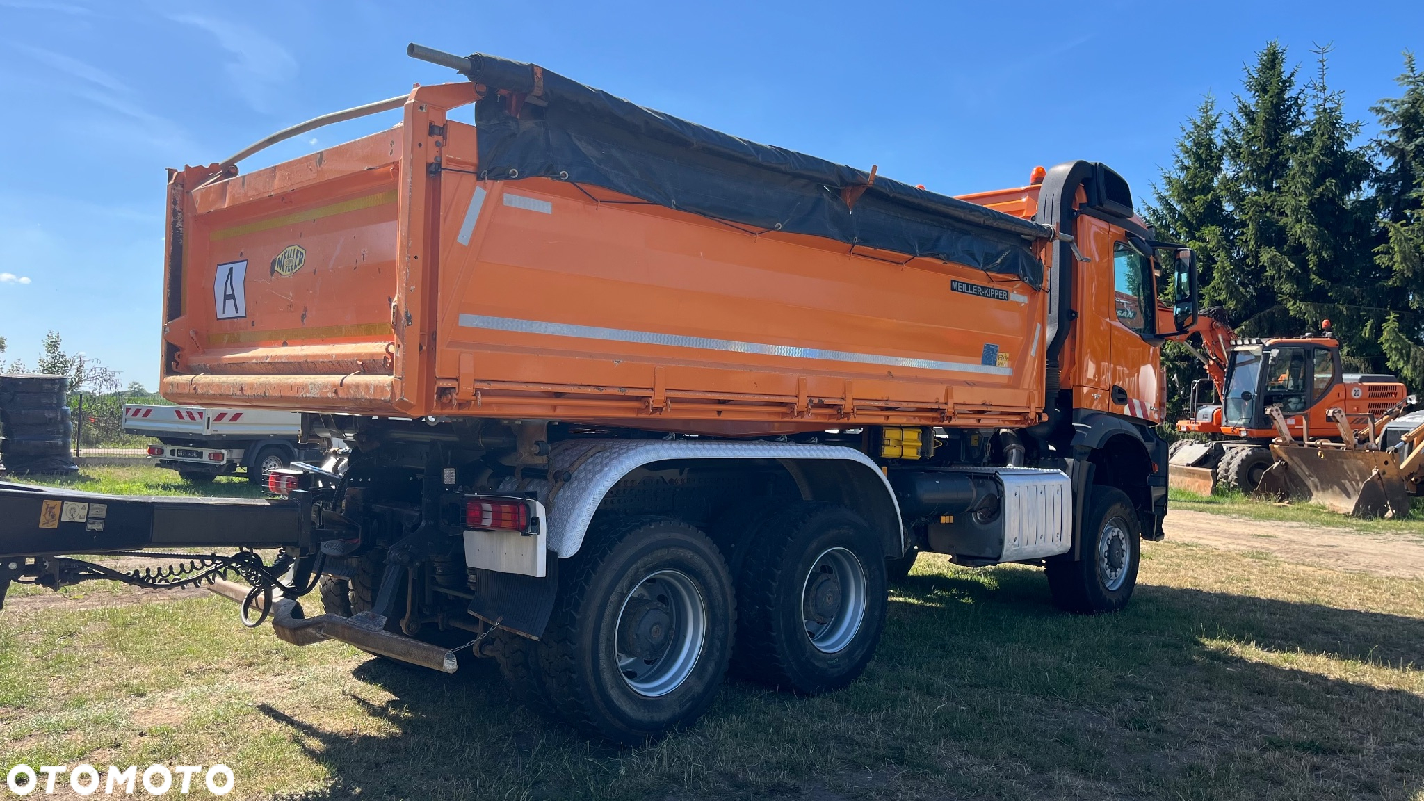 Mercedes-Benz Arocs 3345 6x6 Wywrotka Meiller Kipper + Przyczepa Meiller Kipper (nie 6x4, 8x8, 8x4, 6x2) z Niemiec. Silnik 13l, Hydraulika, nie hydroburta 6x6 Arocs Actros 3345 wywrotka Meiller Duży Silnik Reduktor Napędy na Wał - 13
