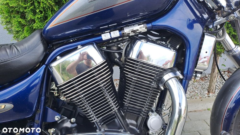 Suzuki Intruder - 16