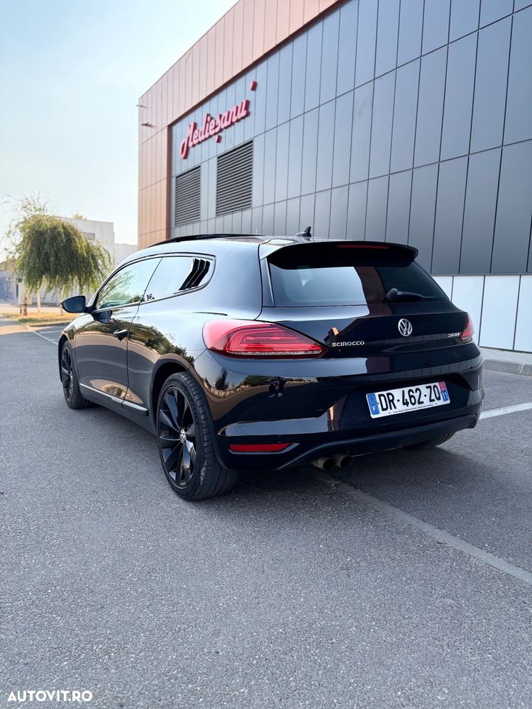 Volkswagen Scirocco 2.0 TDI (Blue Motion Technologie) - 2