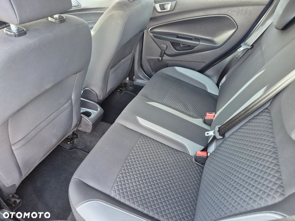 Ford Fiesta 1.25 Titanium X - 25