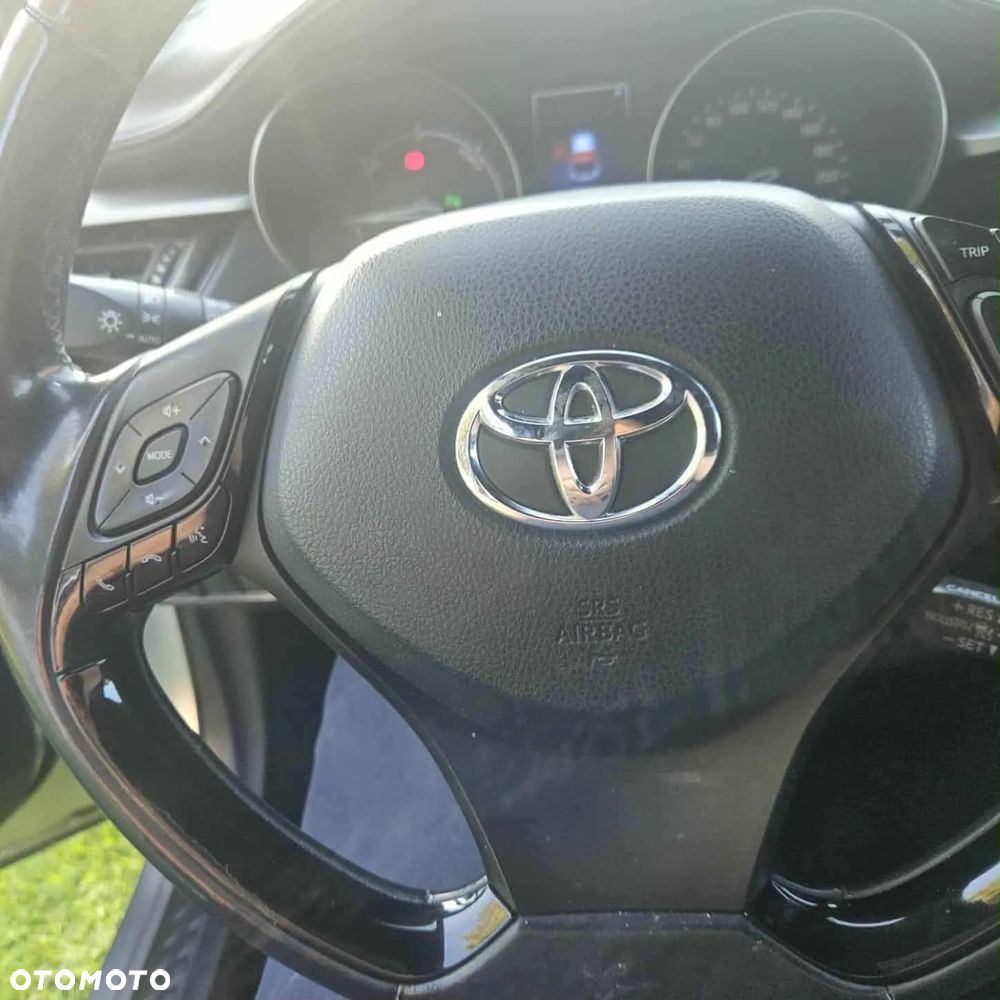 Toyota C-HR - 4