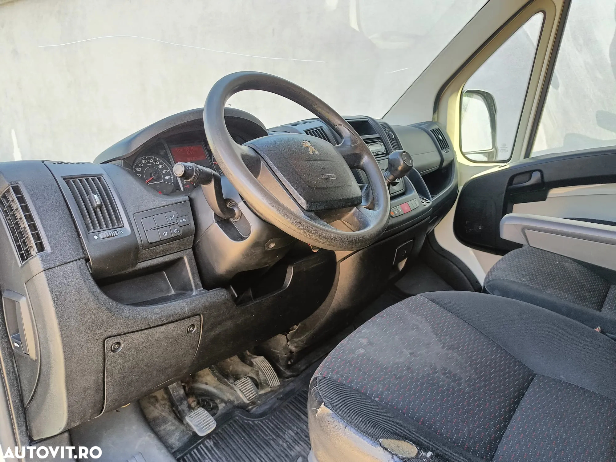Peugeot Boxer HDi 330 L1H1 Standard - 5