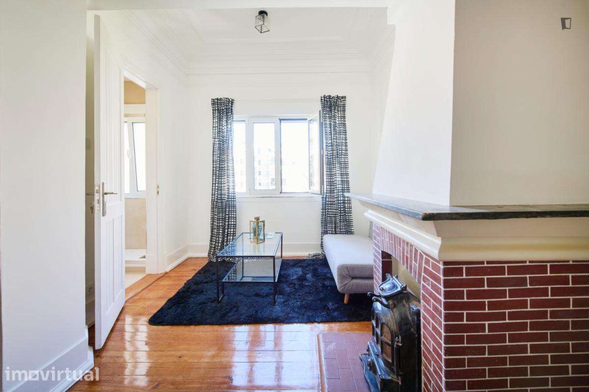 Quarto - localizado em Entrecampos Lisbon - Grande imagem: 3/23