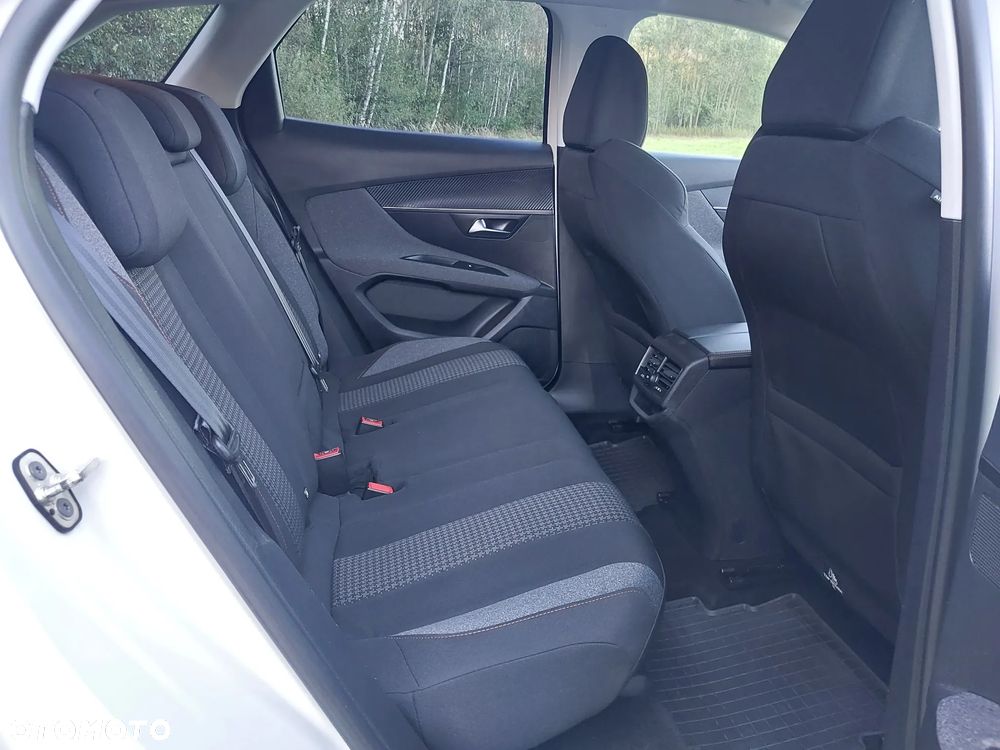 Peugeot 3008 - 22