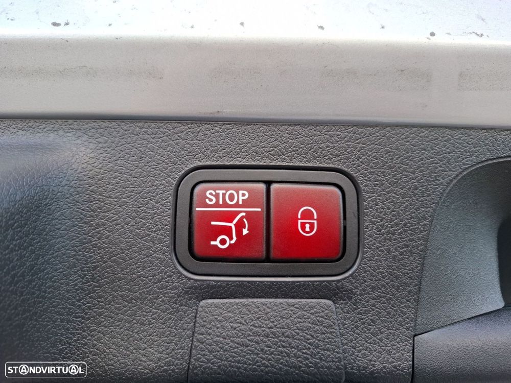 Mercedes-Benz CLA 200 d Shooting Brake AMG Line Aut. - 26