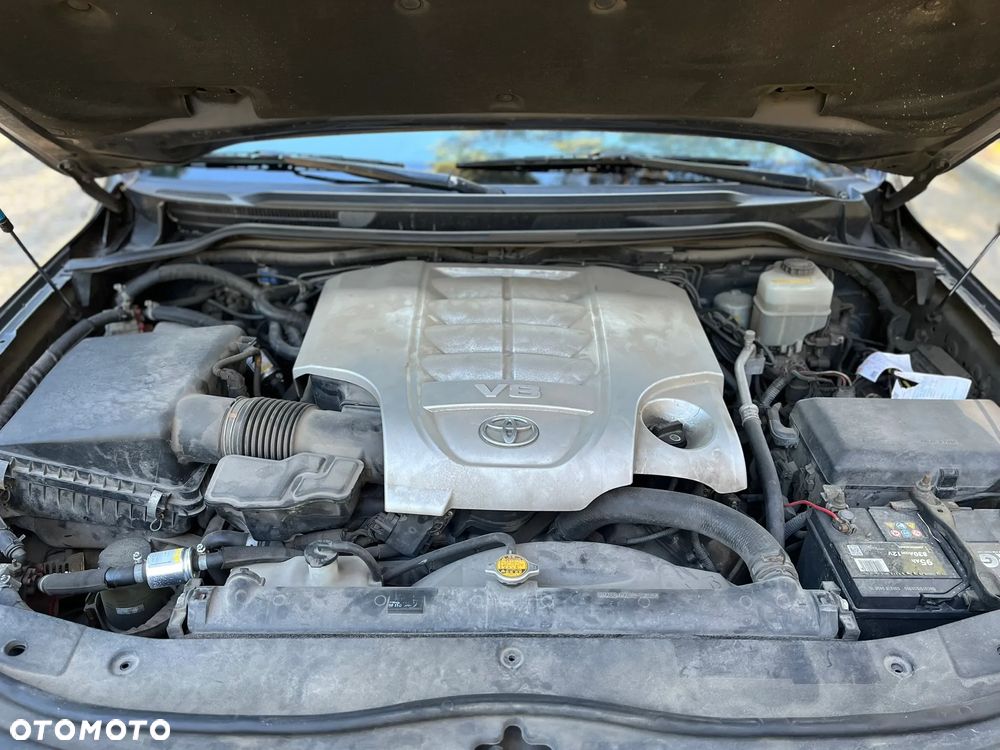 Toyota Land Cruiser - 15