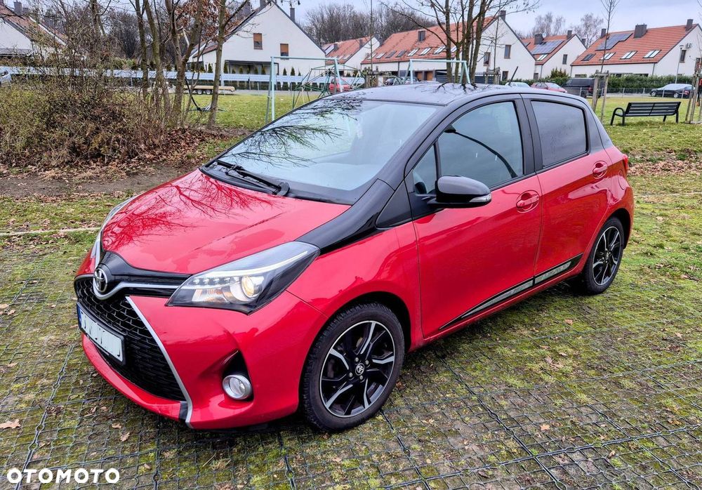 Toyota Yaris 1.33 Selection Passion - 1