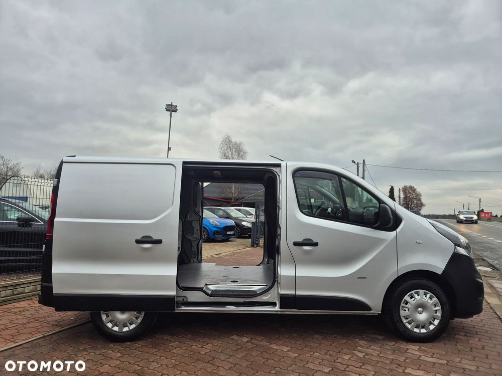 Opel Vivaro - 37