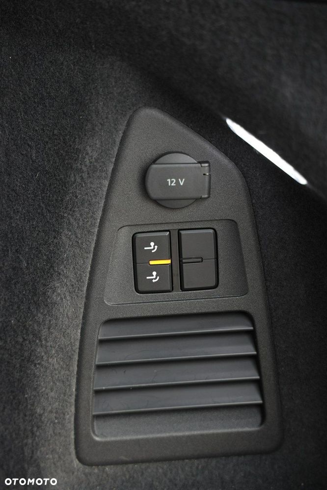 Volkswagen Touareg - 39