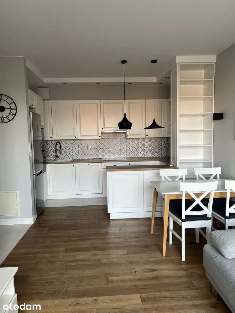 Mieszkanie 3-pokojowe z balkonem na Bielanach