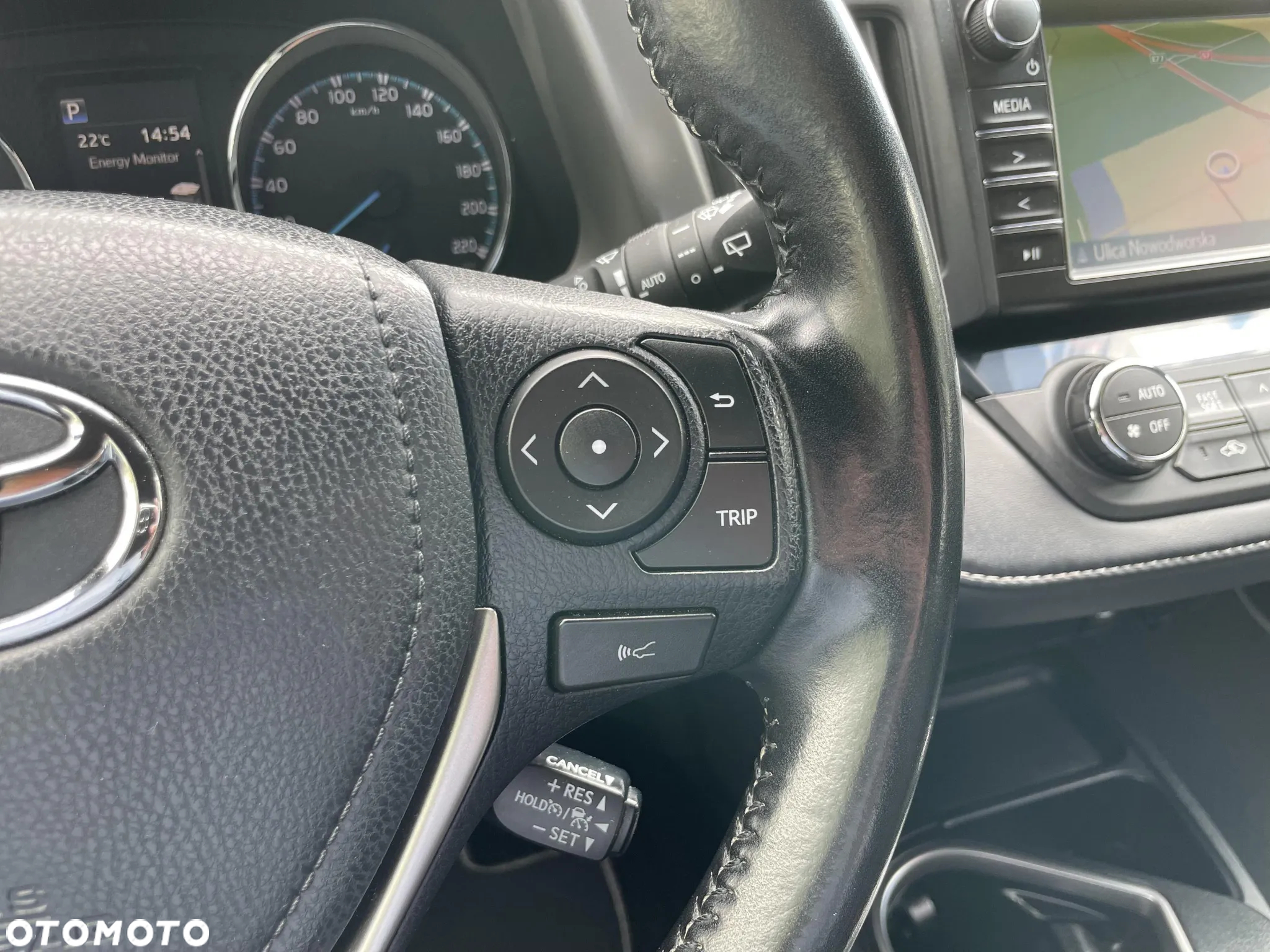 Toyota RAV4 Hybrid Style 4x2 - 24