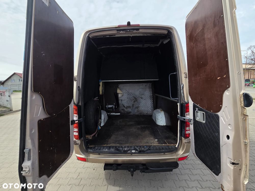 Mercedes-Benz Sprinter - 36