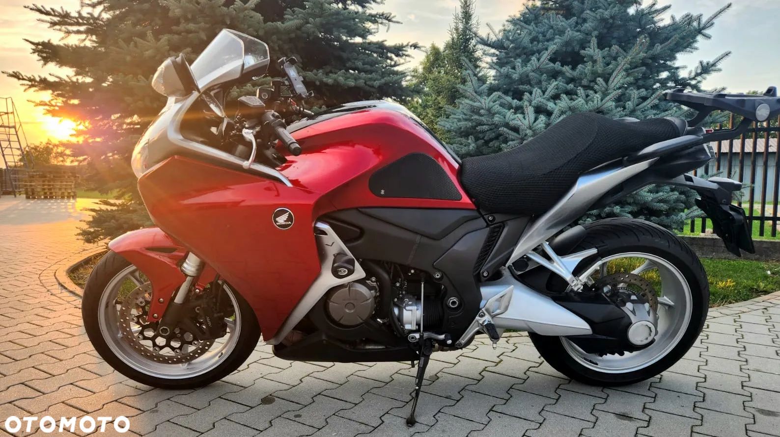 Honda VFR - 1