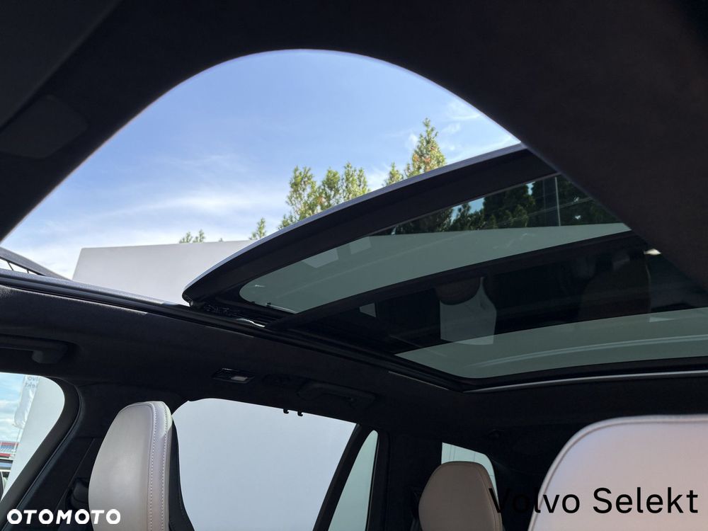 Volvo XC 90 - 22