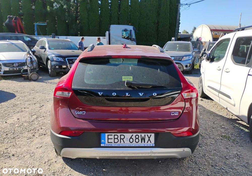 Volvo V40 Cross Country - 19