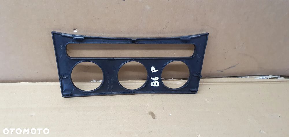 Ramka panelu nawiewu konsoli dekor VW Passat B6 3C0863100E - 5