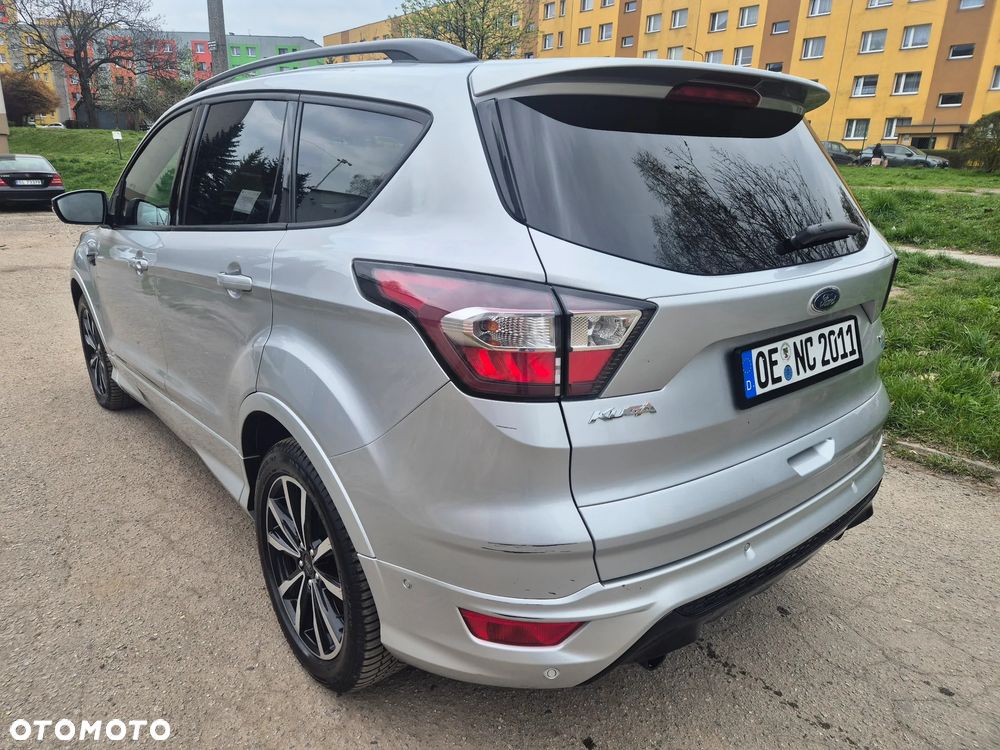 Ford Kuga 1.5 EcoBoost 2x4 ST-Line - 8