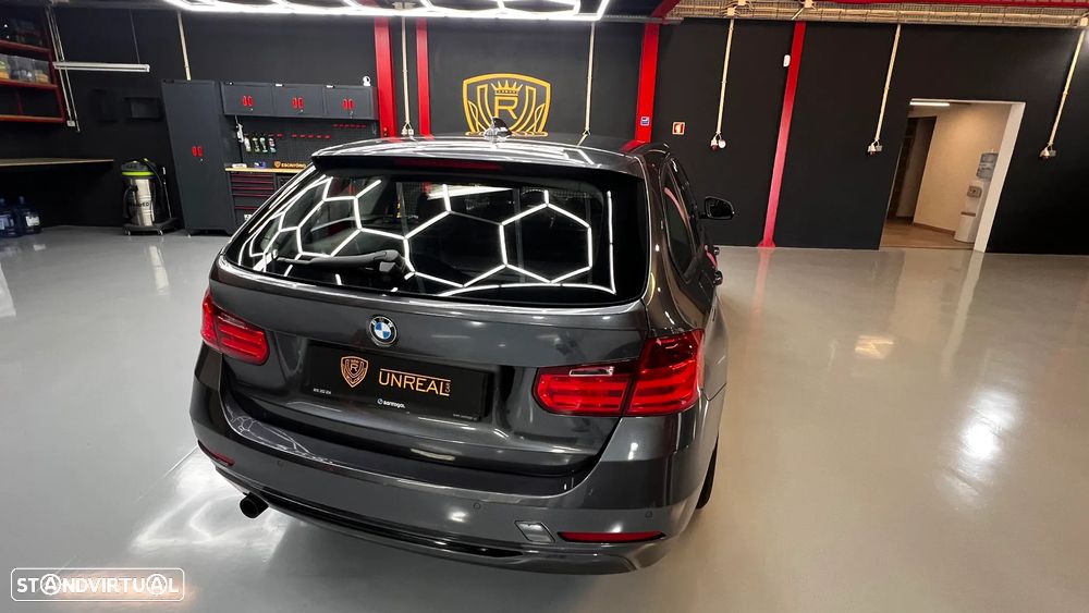 BMW 318 d Touring Auto Line Sport - 2