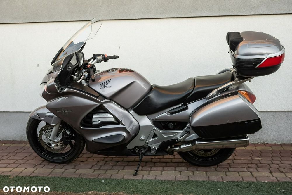 Honda ST - 5