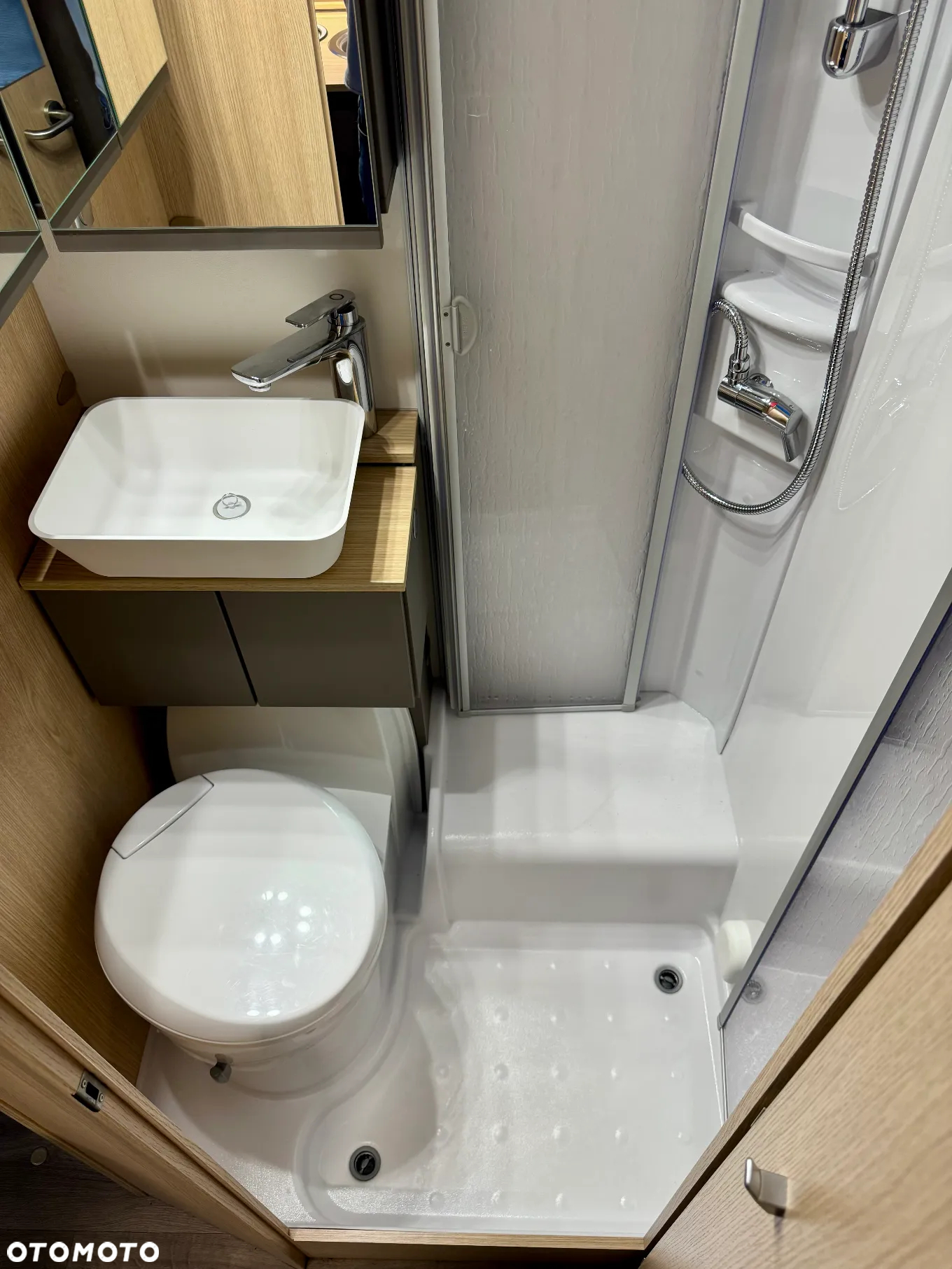 LMC Hymer H664 2023 Jak NOWY piękny kamper półintegra 4os bdb dopos. FV23% - 32