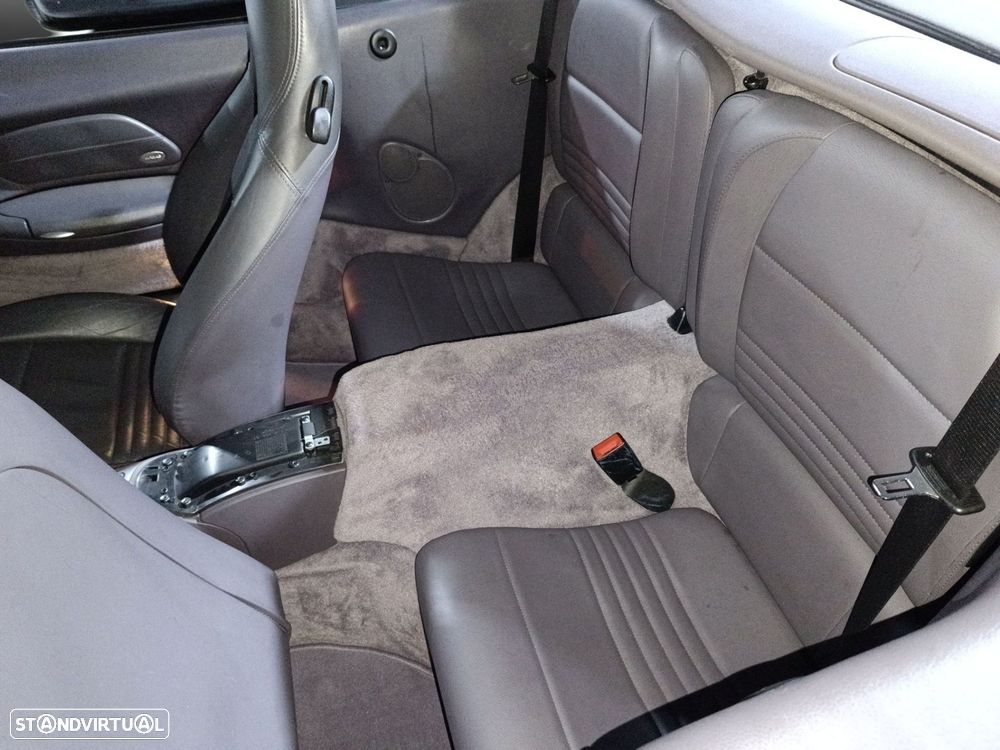 Porsche 911 Série F - 19