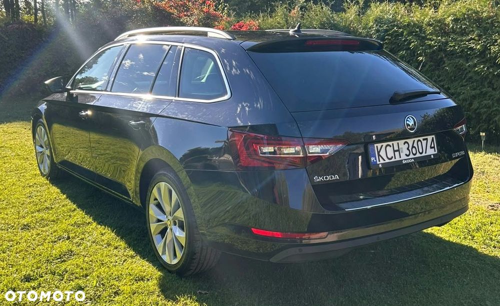 Skoda Superb 2017 photo 3