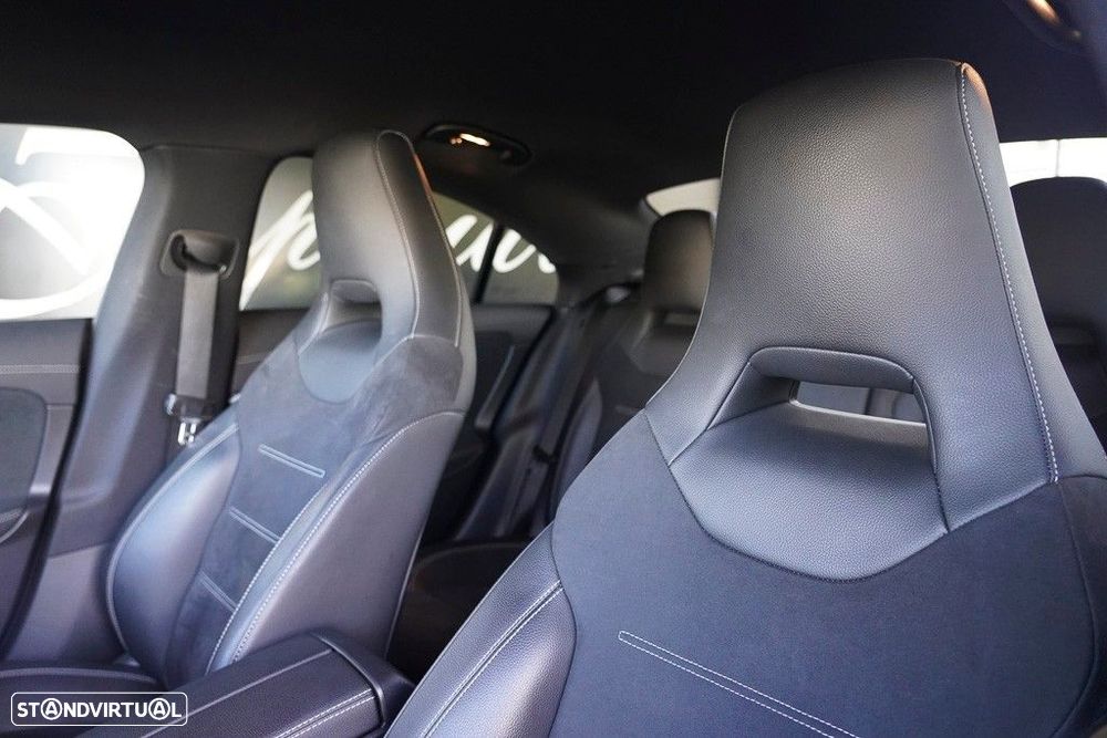 Mercedes-Benz CLA 250 e AMG Line - 41