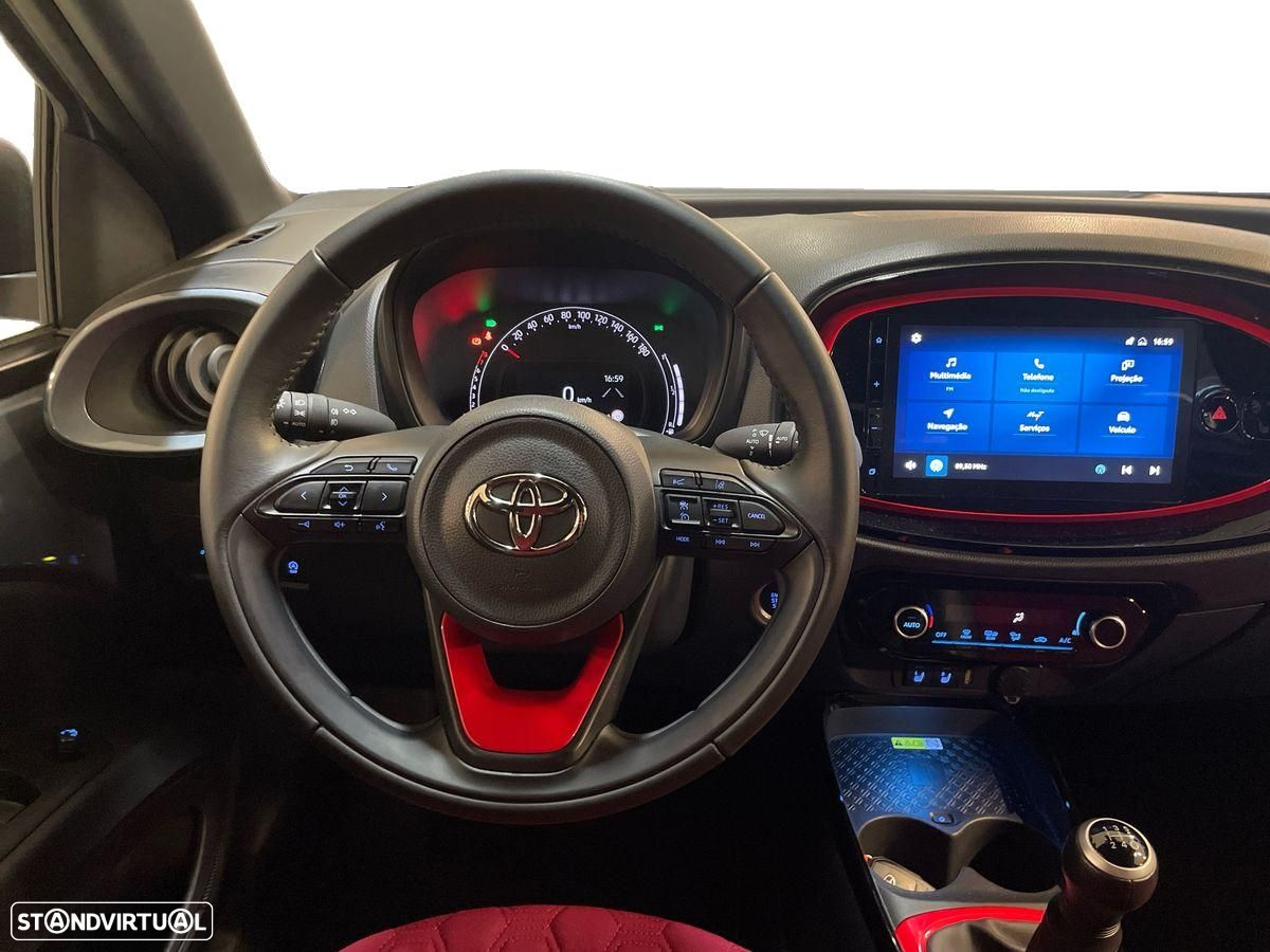 Toyota Aygo X 1.0 Undercover - 9