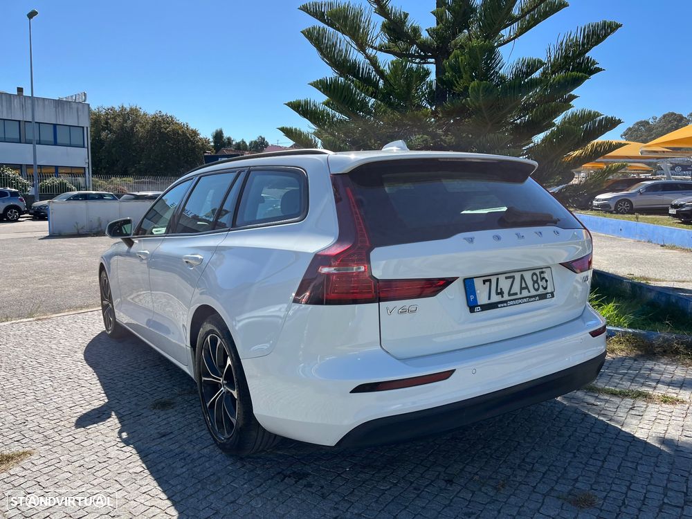 Volvo V60 2.0 D3 Momentum Plus - 10