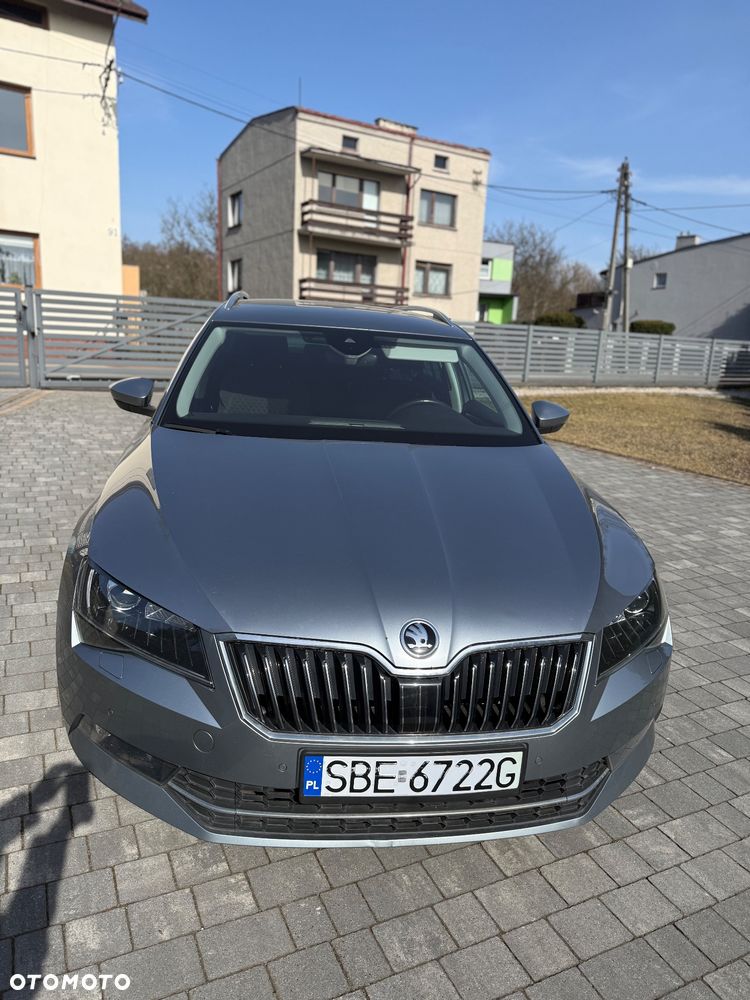 Skoda Superb 2.0 TDI Style DSG - 2
