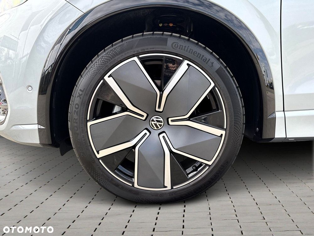 Volkswagen Tiguan - 10