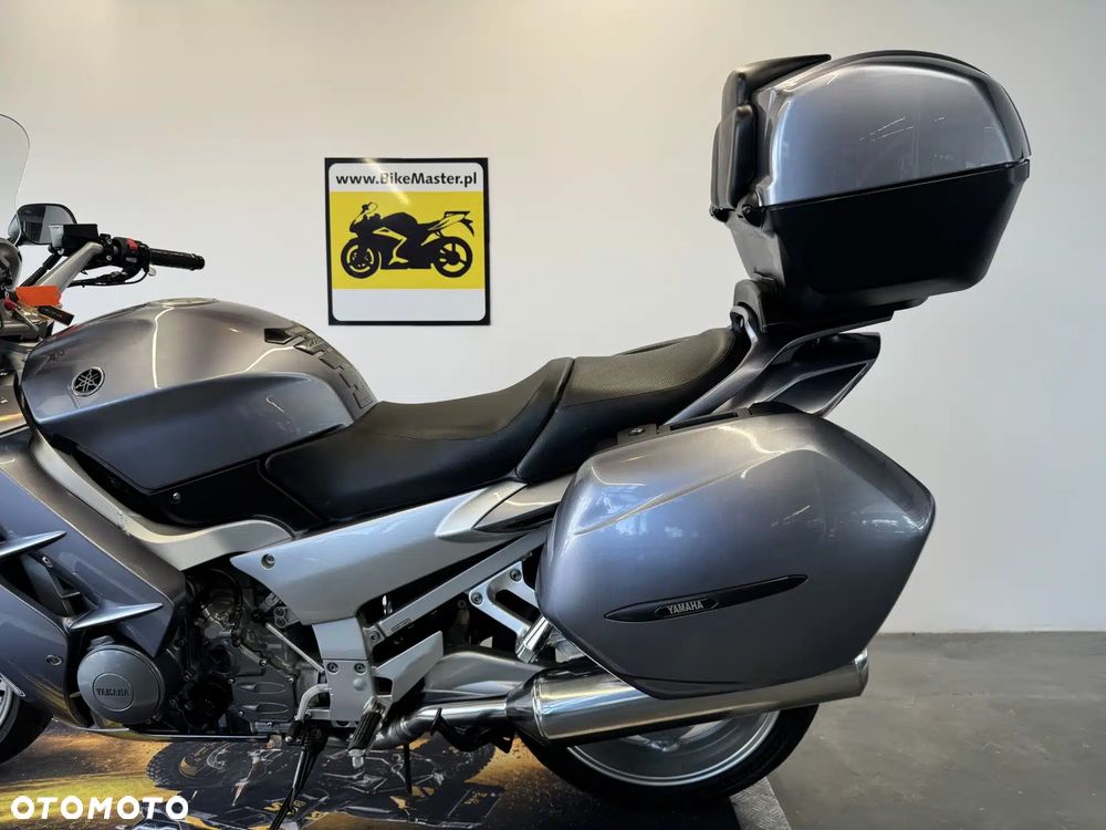 Yamaha FJR - 26