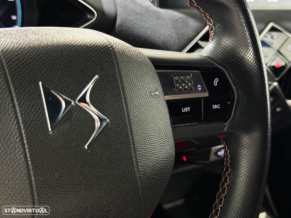 DS DS3 Crossback E-TENSE PERFORMANCE LINE - 39