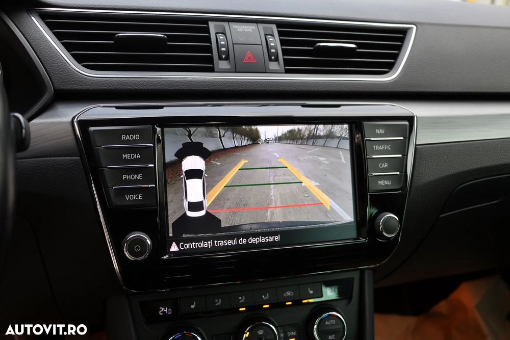 Skoda Superb 2.0 TDI DSG Style - 27