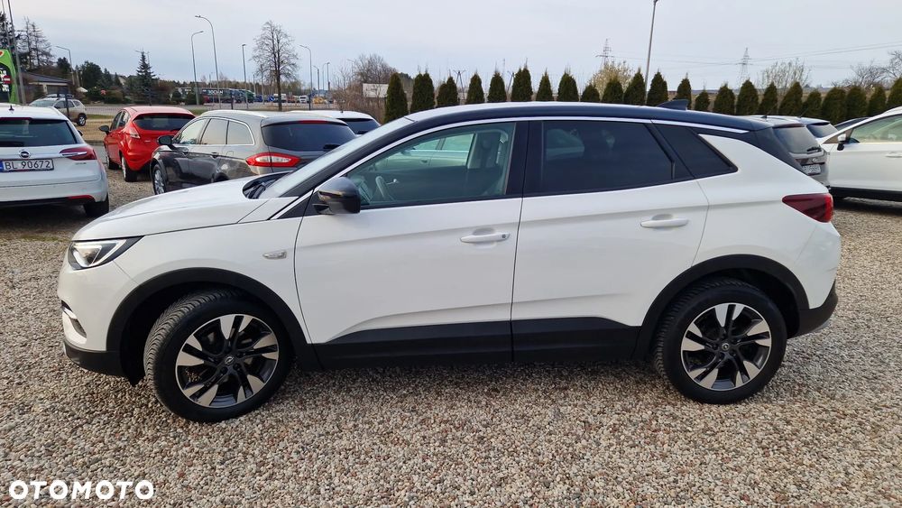 Opel Grandland X 1.2 Start/Stop Elegance - 2