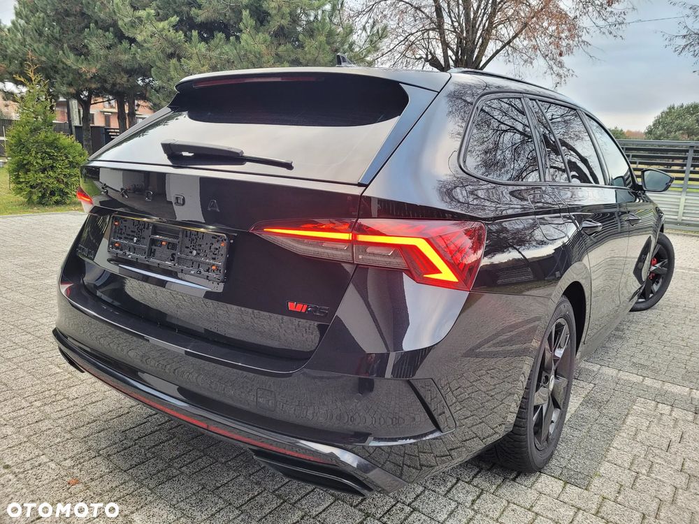 Skoda Octavia Combi 2.0 TDI DSG 4x4 RS - 10