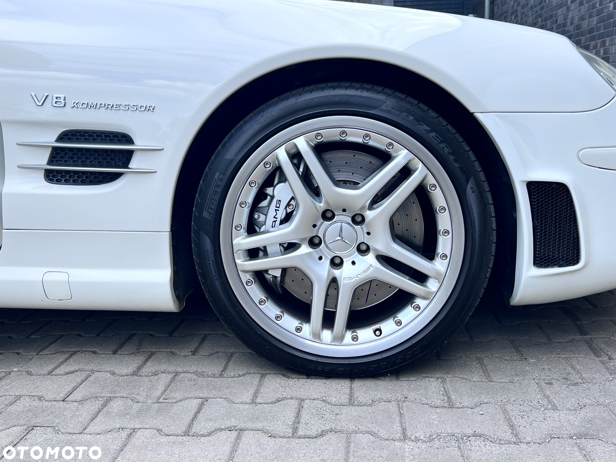 Mercedes-Benz SL 55 AMG - 16