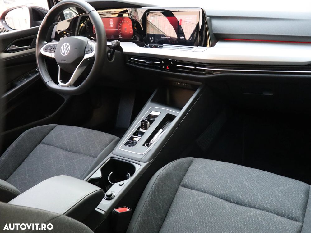VOLKSWAGEN Golf 2024 — imagine 13