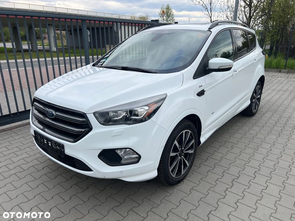 Ford Kuga 1.5 EcoBoost 4x4 ST-Line - 1