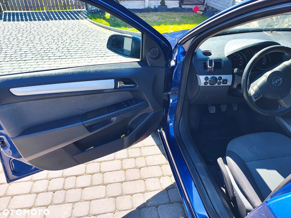Opel Astra 1.6 - 11