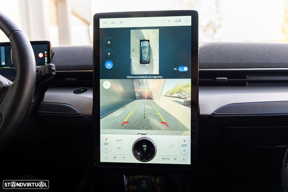 Ford Mustang Mach-E AWD PREMIUM - 12