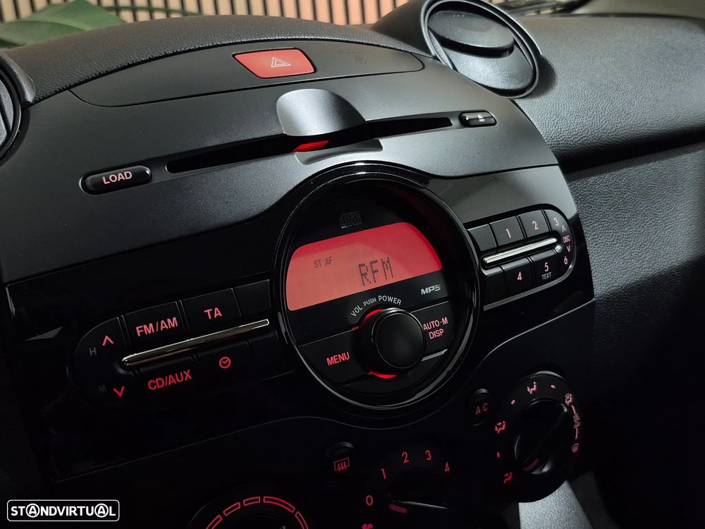Mazda 2 1.3 MZR Comfort - 23