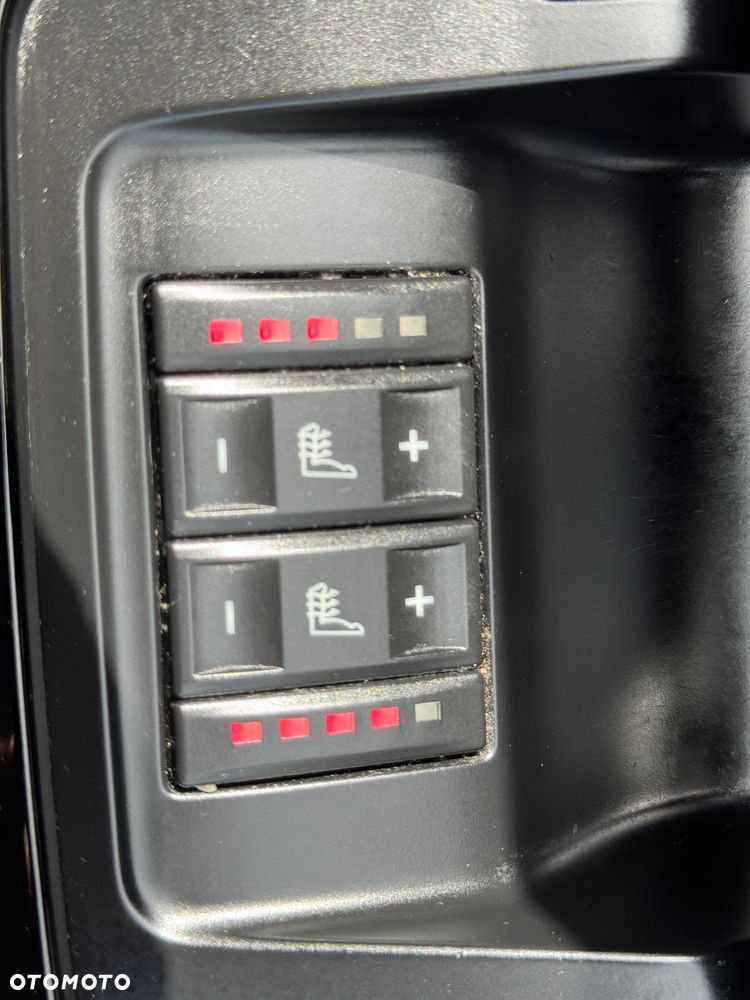 Ford S-Max 2.0 TDCi DPF Titanium X - 32