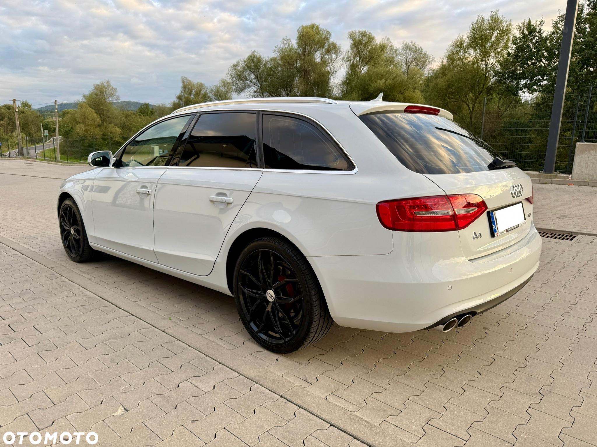 Audi A4 Avant 2.0 TDI - 8