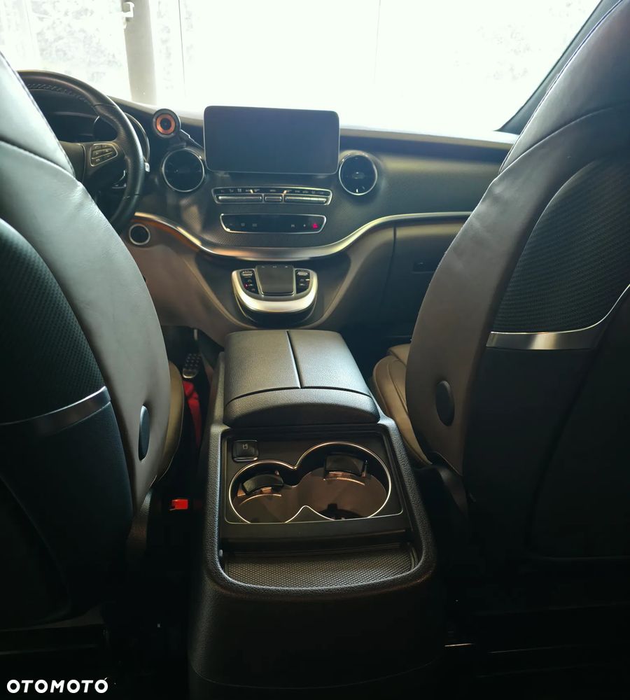 Mercedes-Benz Klasa V 300 d Exclusive 9G-Tronic (d³ugi) - 18