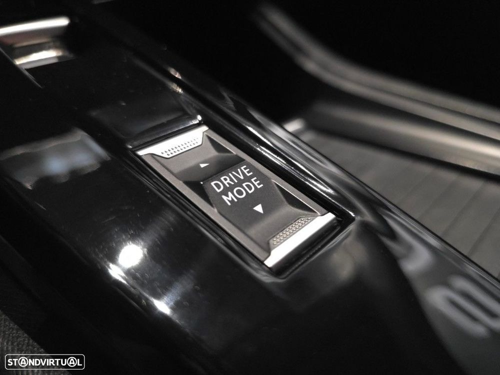 Peugeot 308 SW BlueHDi 130 EAT8 Allure - 34