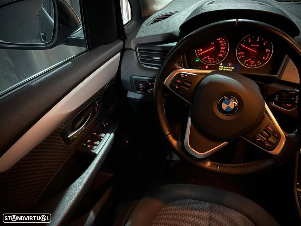 BMW 216 Active Tourer - 21
