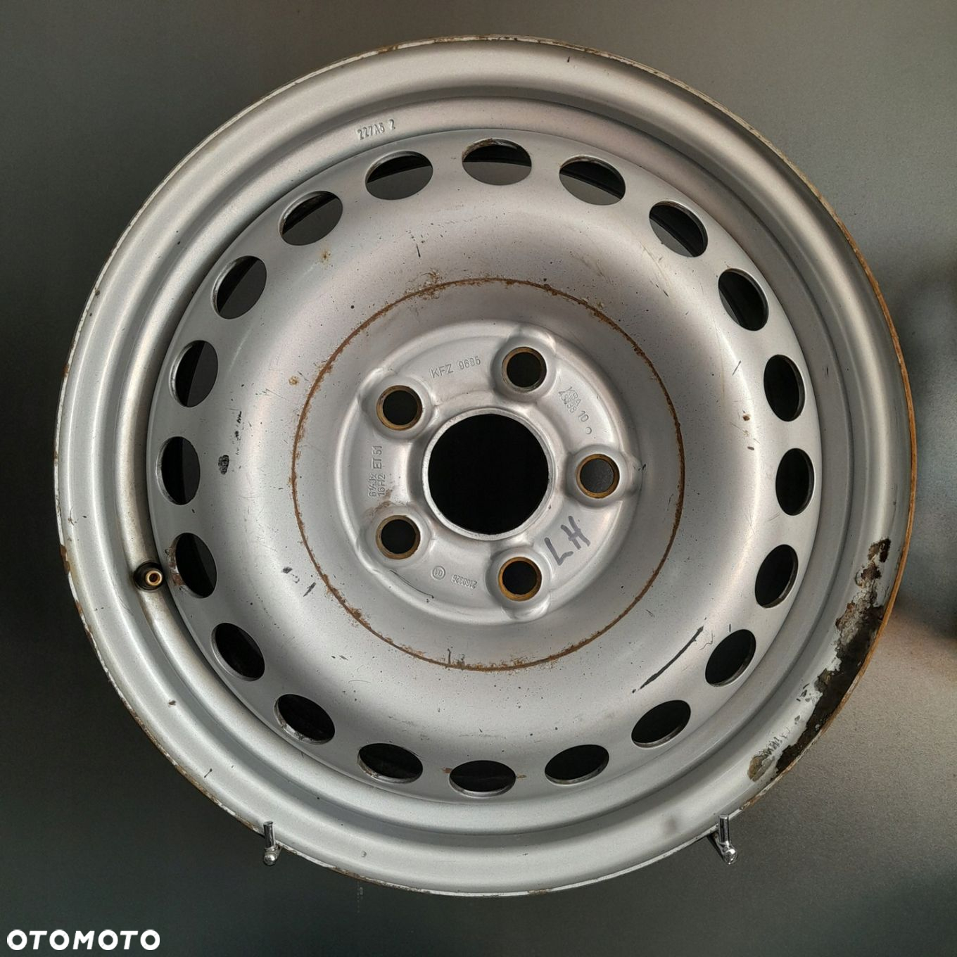 Felgi 16 5x120 VW Transporter T5 T6 F11918-30 - 5