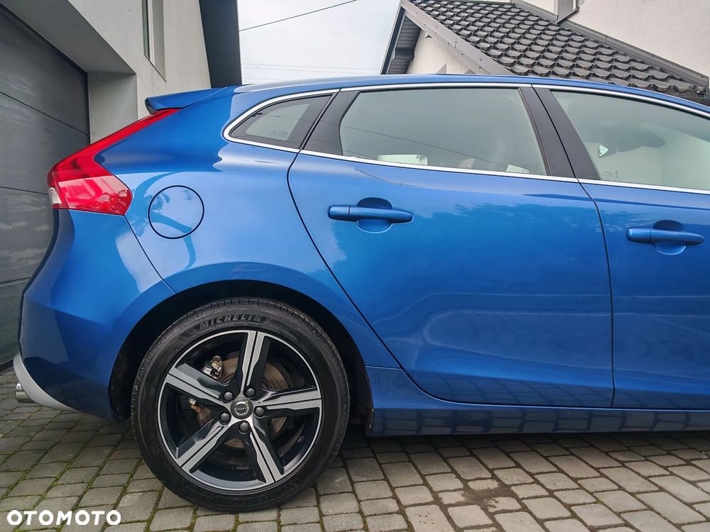 Volvo V40 D2 Drive-E SCR R-Design Momentum - 18